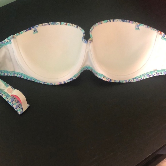 Victoria’s Secret swim top! - Picture 2 of 3